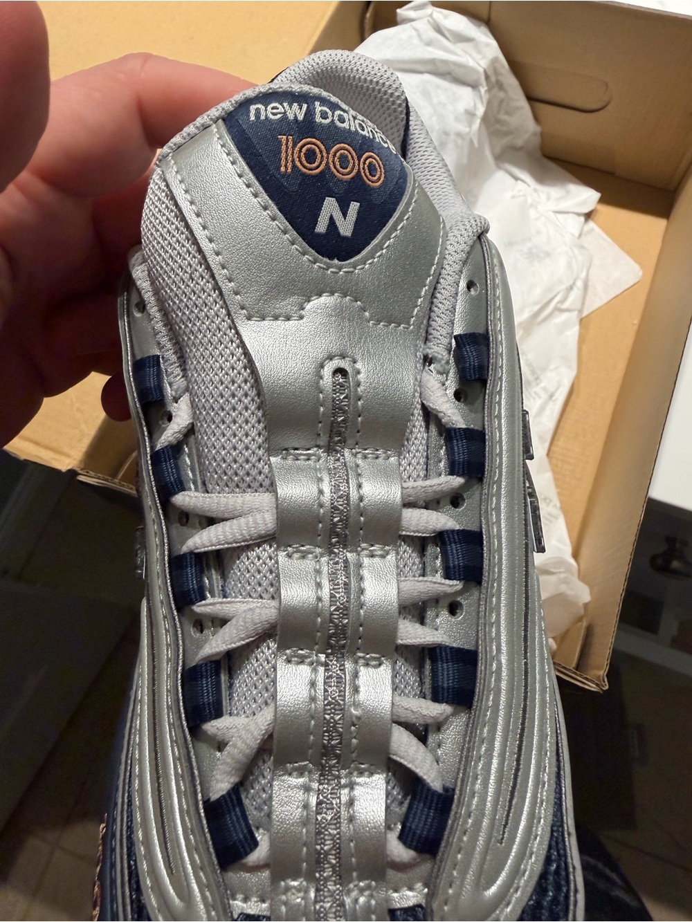 New Balance 1000 Navy and Silver Sneakers 10.5 - Picture 3 of 3